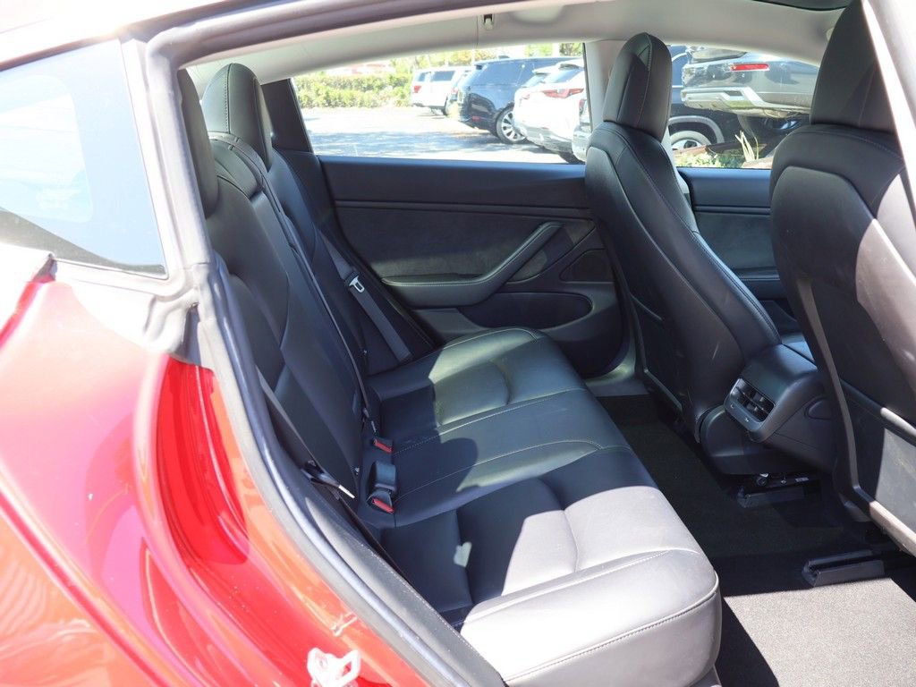 Used 2018 Tesla Model 3 Long Range RWD image 37