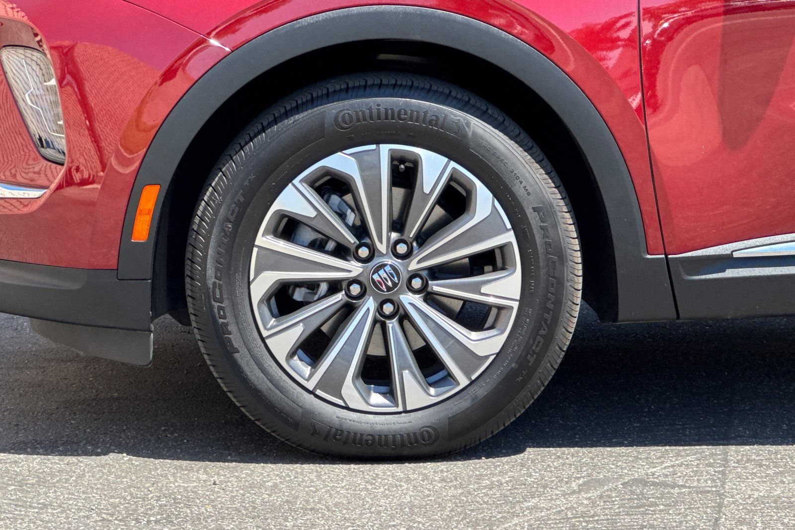 Certified 2024 Buick Envision Preferred AWD/4WD image 27