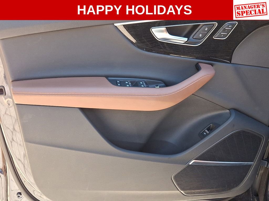 Used 2023 Audi Q7 2.0T Premium Plus w/ Premium Plus Package image 14