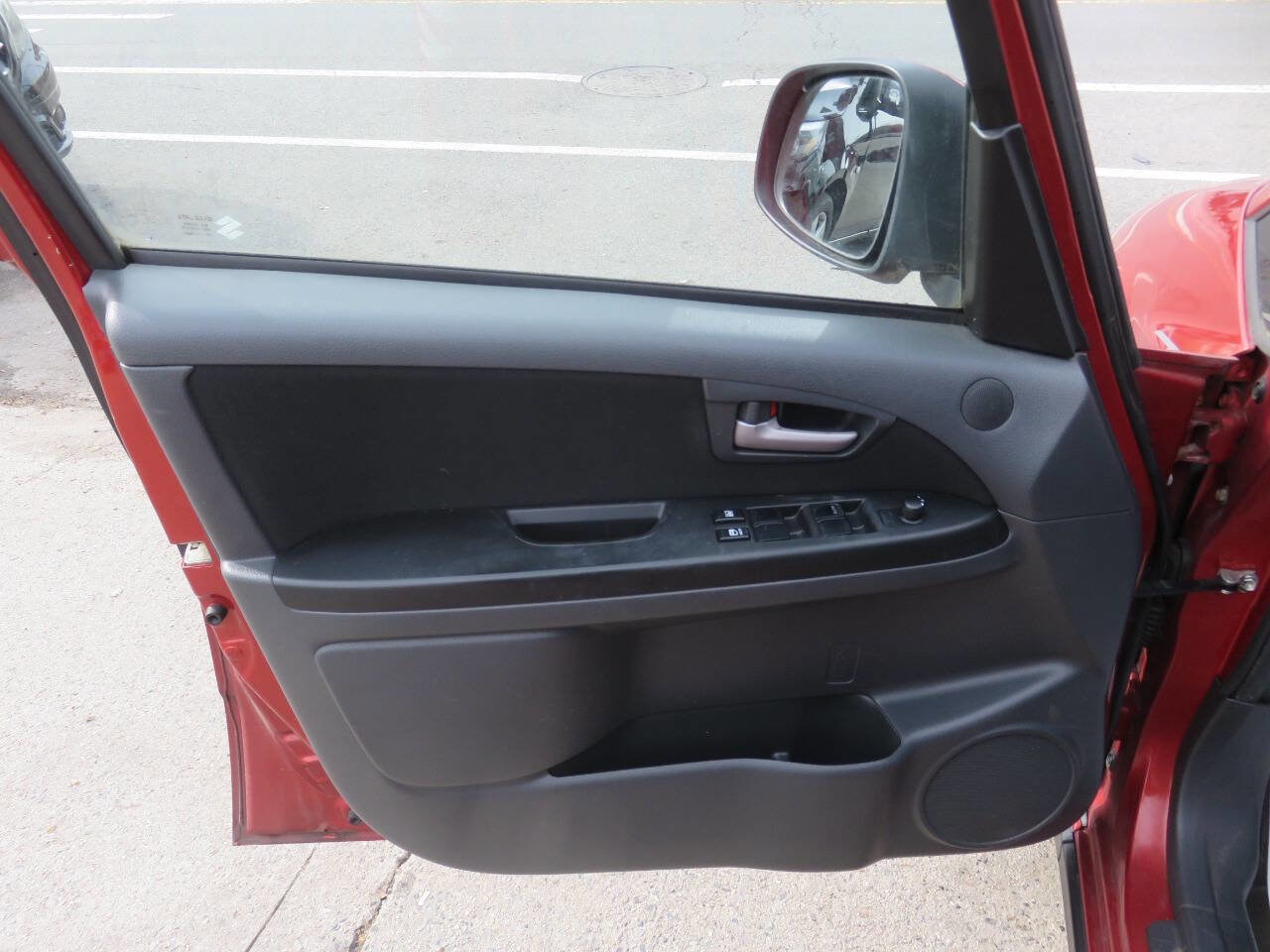 Used 2008 Suzuki SX4 AWD Hatchback w/ Touring Pkg image 24