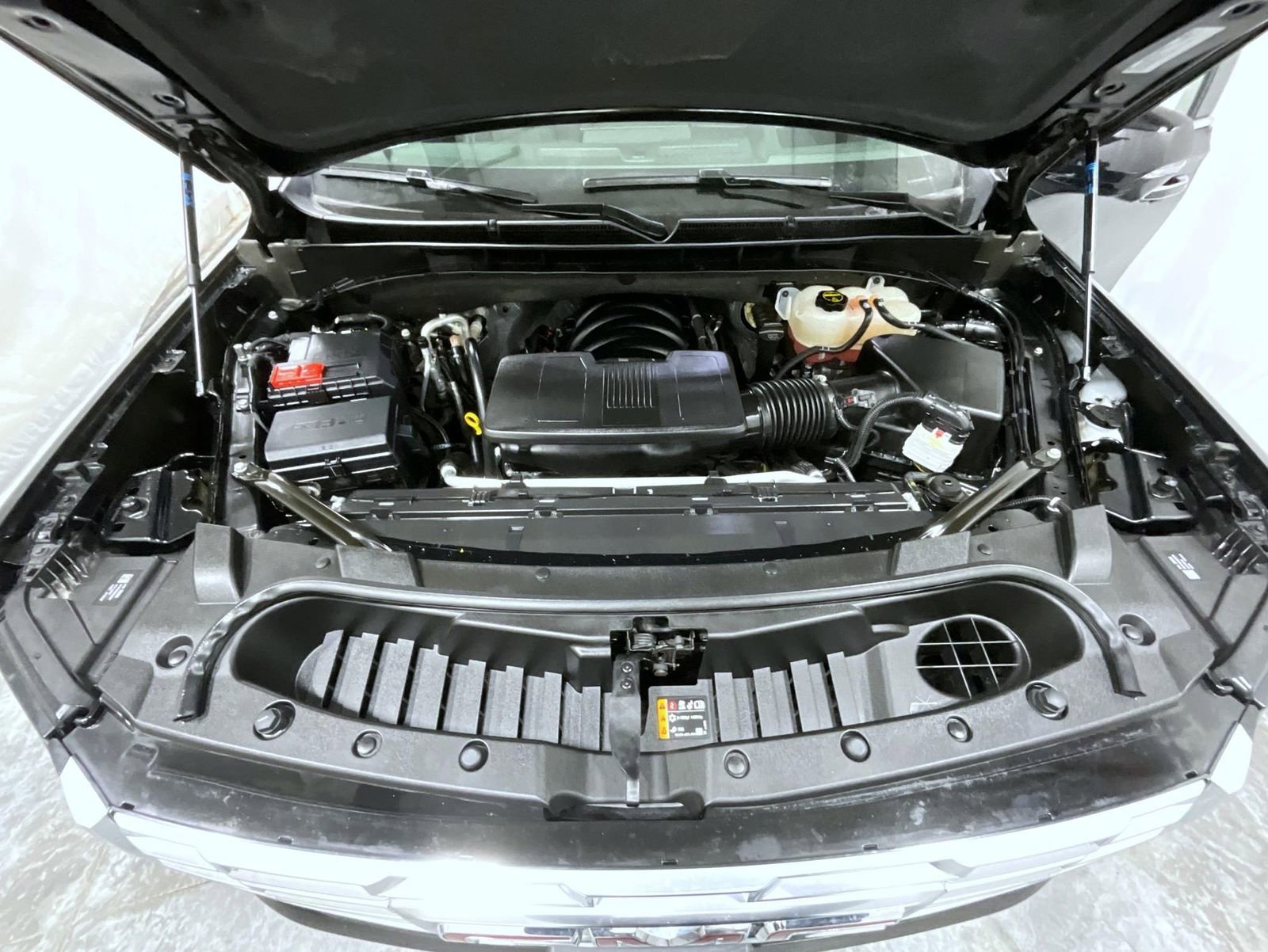 Used 2025 GMC Yukon XL Denali image 25