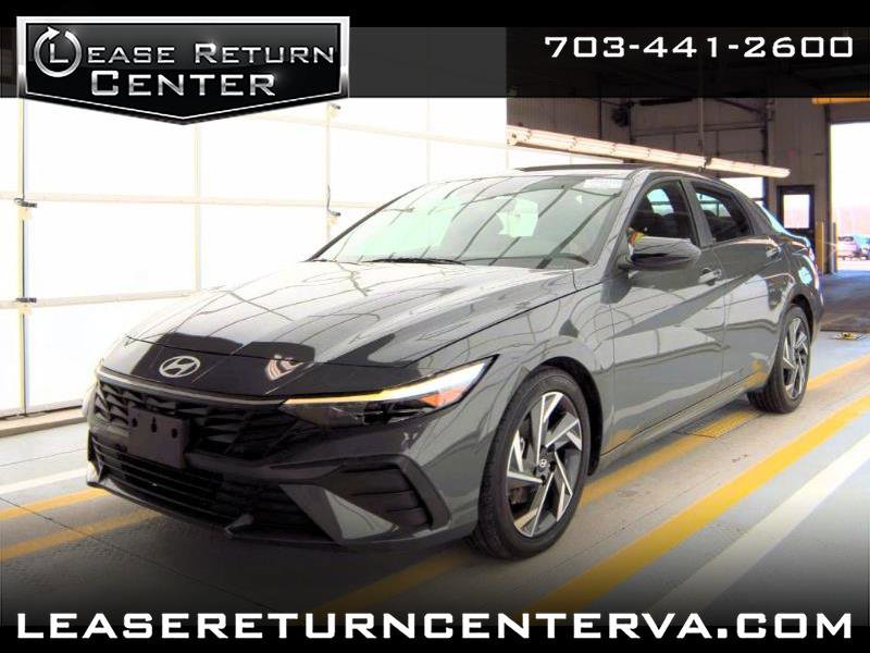 Used 2025 Hyundai Elantra Sport image 1