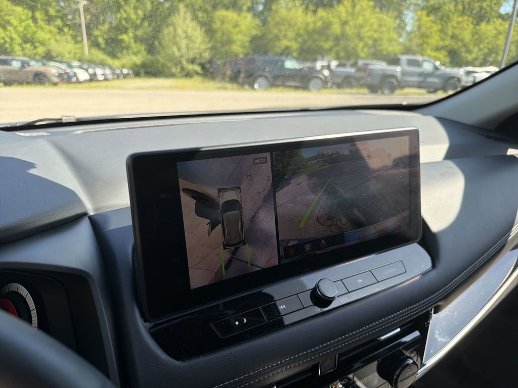 Certified 2025 Nissan Rogue SL w/ Tech Package AWD/4WD image 27