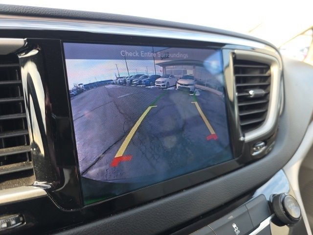 Used 2017 Chrysler Pacifica Touring image 21