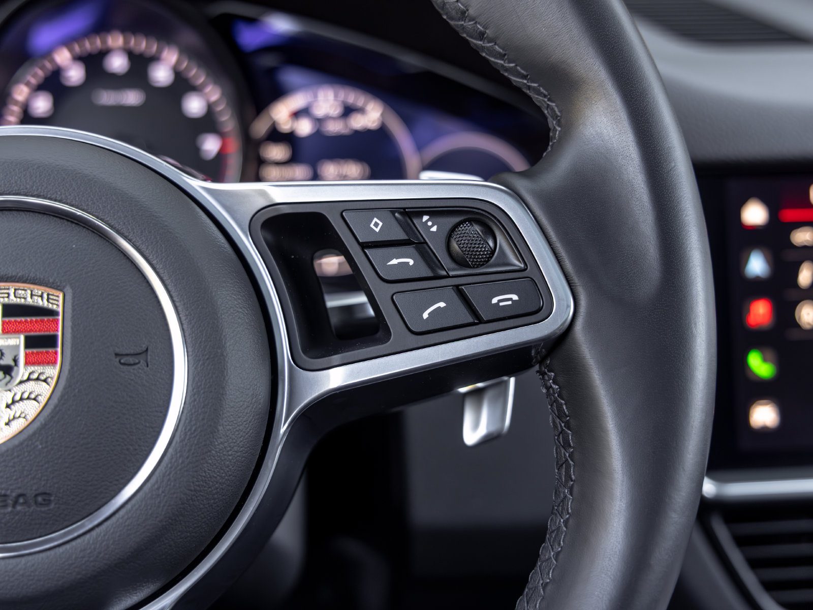Certified 2023 Porsche Cayenne S Platinum AWD/4WD image 31