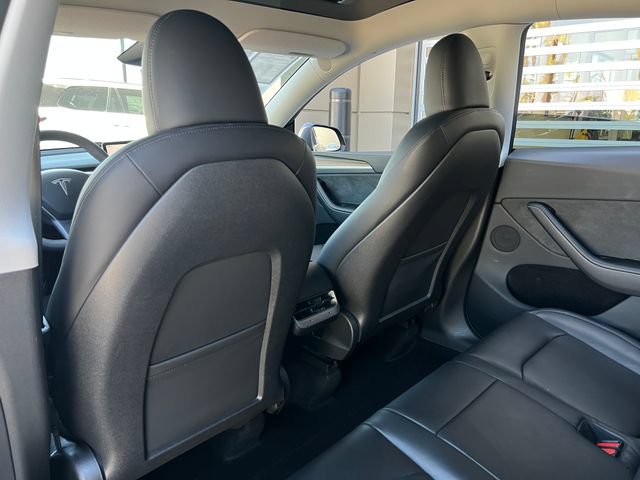 Used 2023 Tesla Model Y Long Range AWD/4WD image 40
