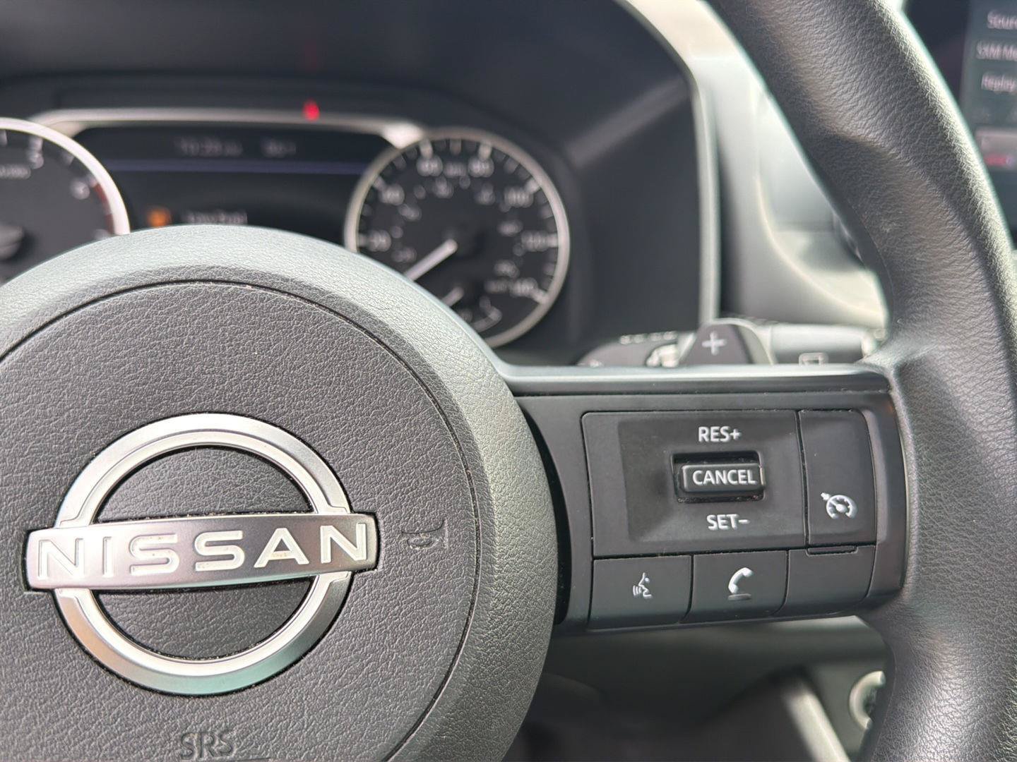Used 2023 Nissan Rogue S AWD/4WD image 21