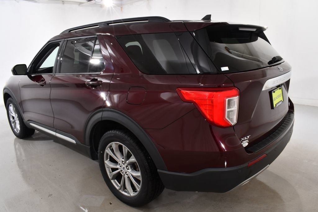 Used 2022 Ford Explorer XLT w/ Equipment Group 202A AWD/4WD image 15