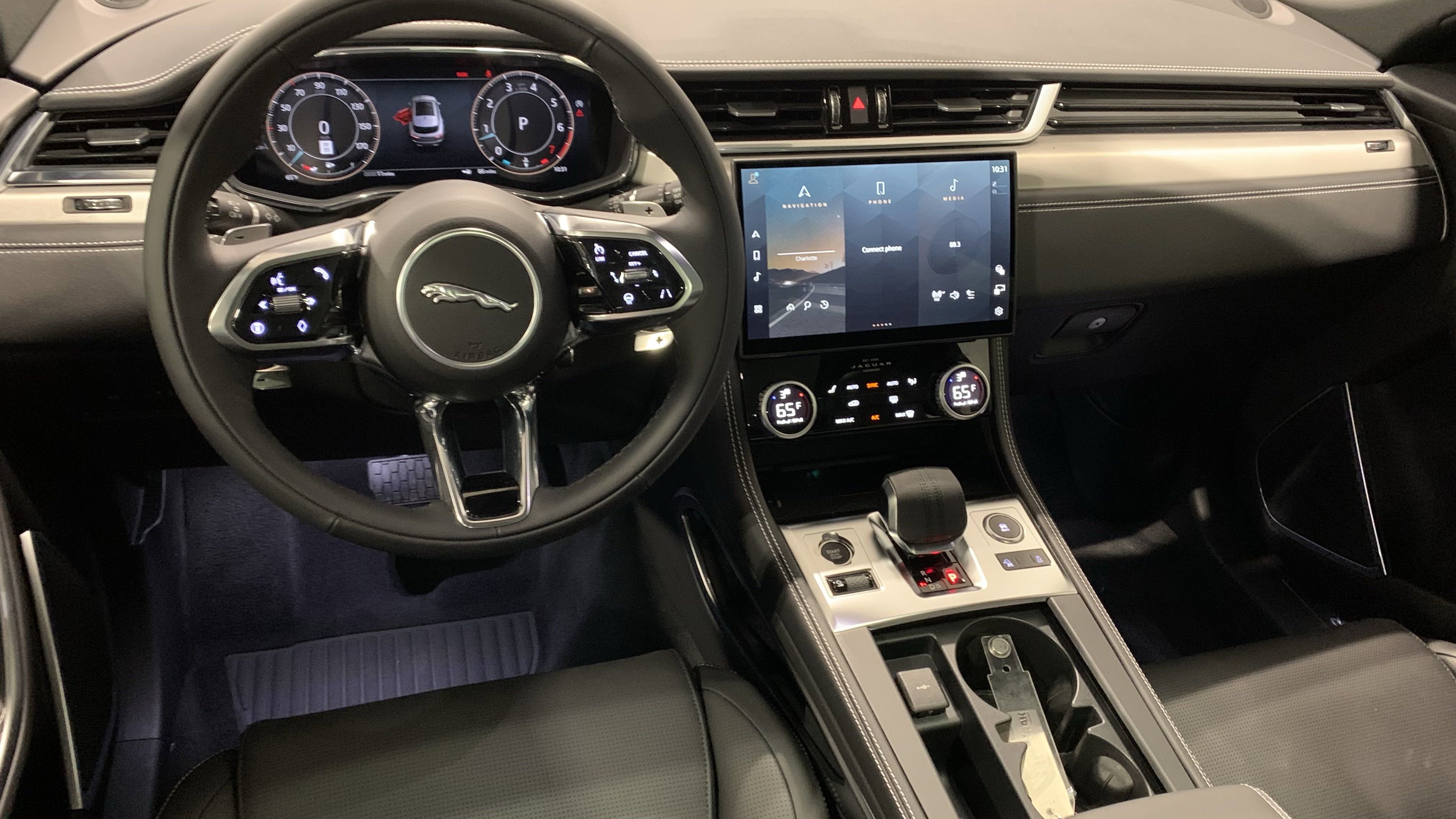 New 2026 Jaguar F-PACE R-Dynamic S image 5
