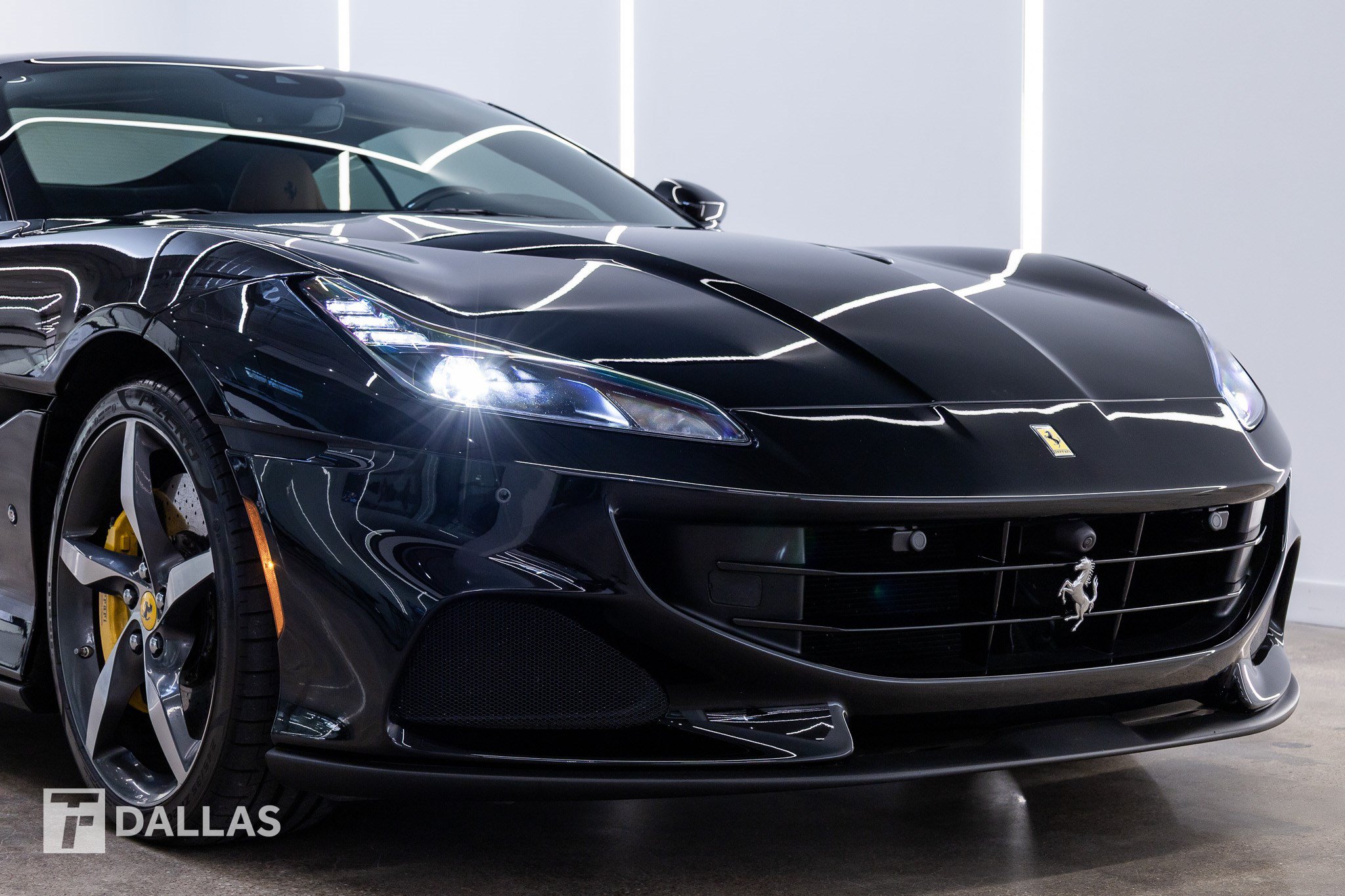 Used 2023 Ferrari Portofino M RWD image 20