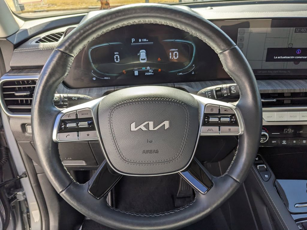 Used 2025 Kia Telluride EX X-Line image 30