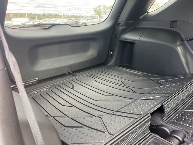 Used 2022 Chevrolet Equinox RS w/ LPO, Floor Liner Package image 49