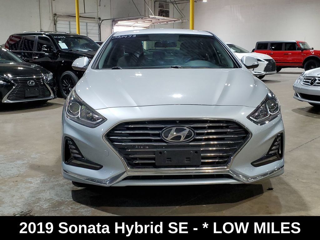 Used 2019 Hyundai Sonata SE FWD image 2