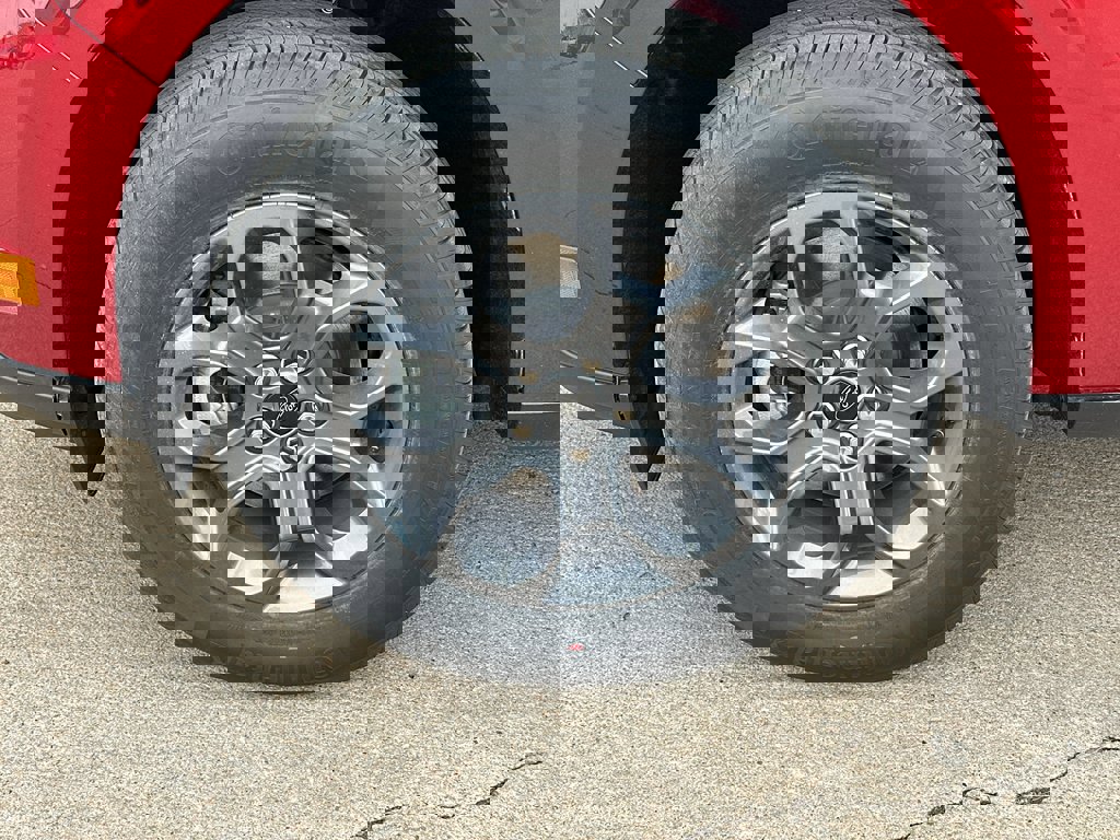 New 2025 Ford Maverick XLT w/ XLT Luxury Package image 3