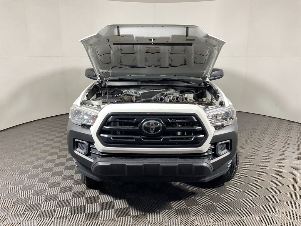 Used 2019 Toyota Tacoma SR image 5