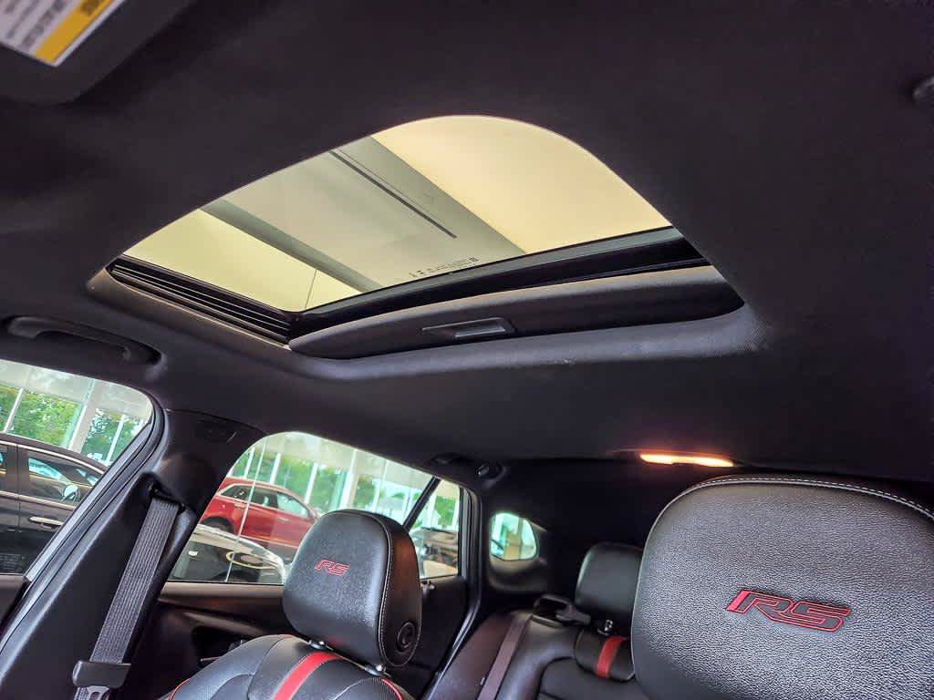 Used 2025 Chevrolet Trax RS w/ Sunroof Package FWD image 12