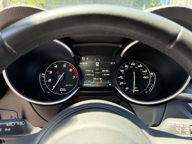 Used 2023 Alfa Romeo Stelvio Ti AWD/4WD image 20