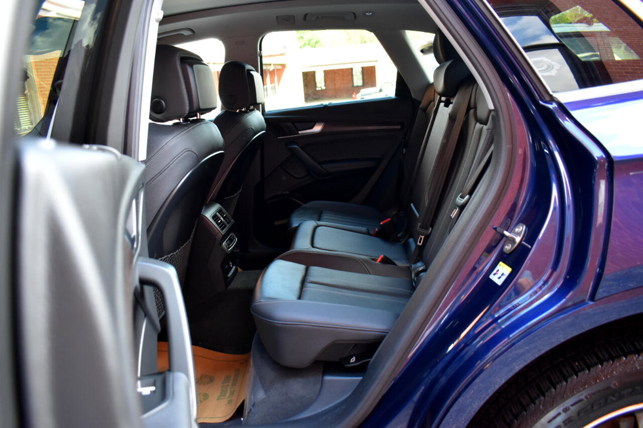 Used 2021 Audi Q5 Prestige w/ Prestige Package image 14