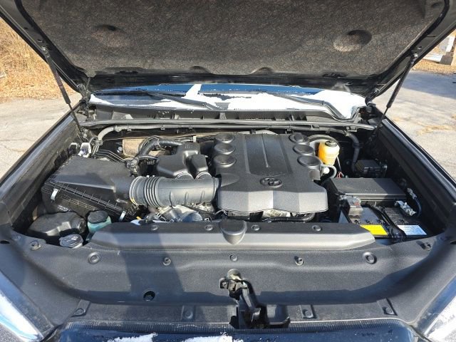 Used 2021 Toyota 4Runner Limited image 11