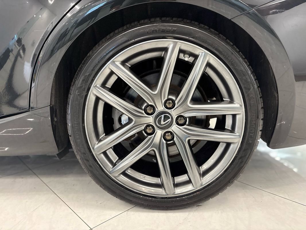Used 2019 Lexus IS 300 F Sport w/ F Sport Package image 43