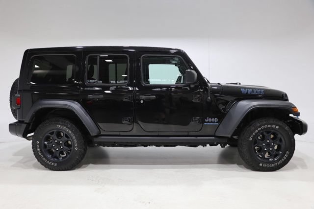 Used 2023 Jeep Wrangler Unlimited w/ Sun & Screen Package AWD/4WD image 8