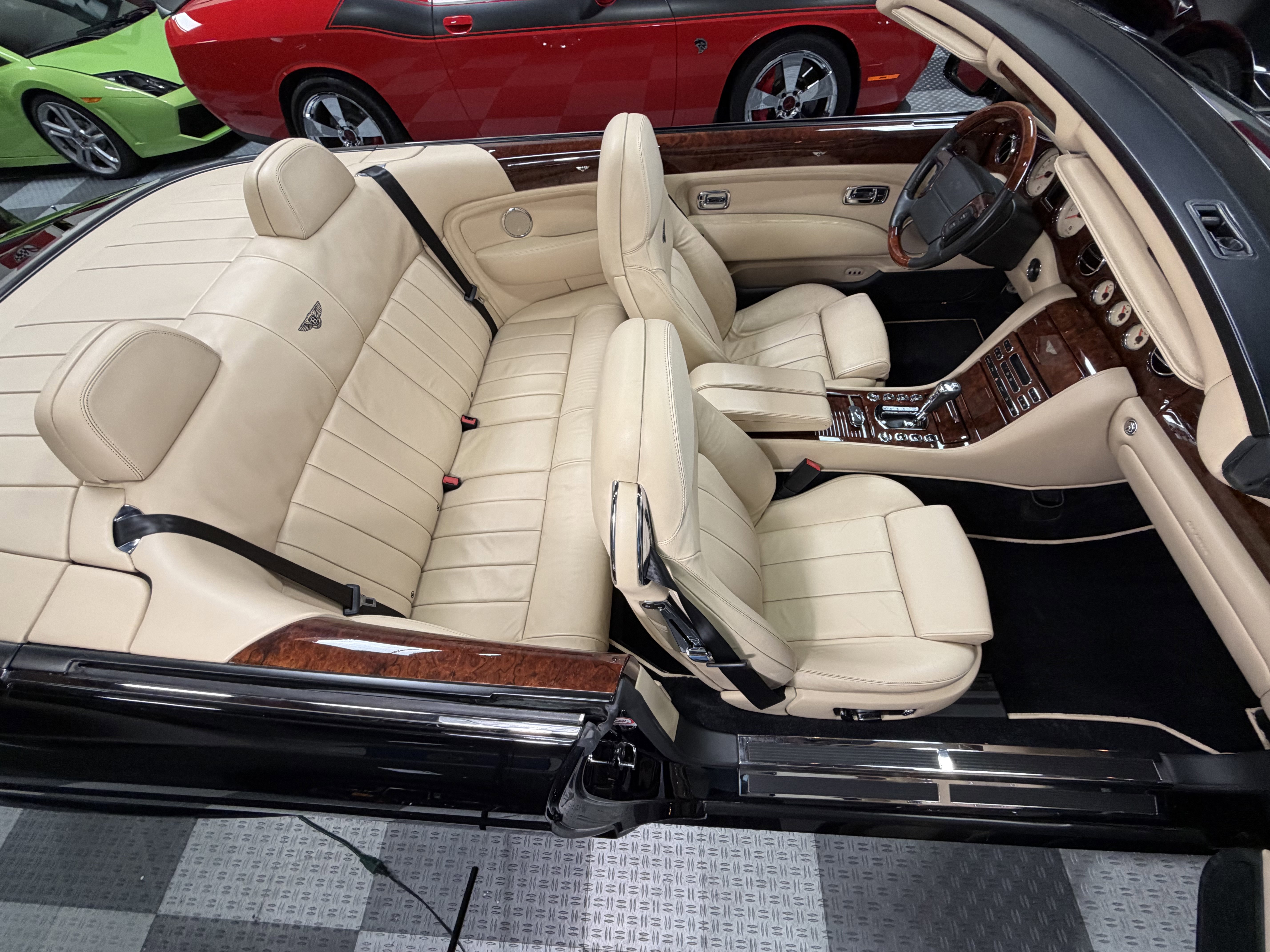 Used 2007 Bentley Azure image 13