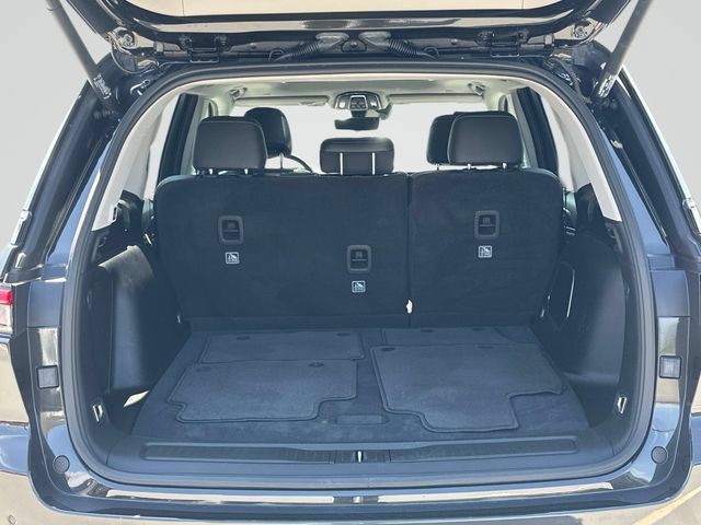 Used 2023 Jeep Grand Cherokee 4WD 4xe w/ Luxury Tech Group II image 19