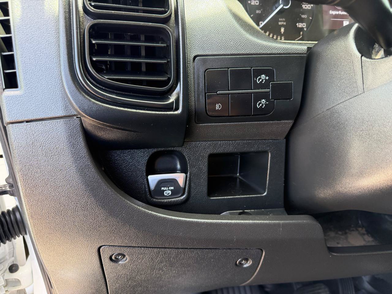 Used 2024 RAM ProMaster 2500 w/ Convenience Group FWD image 14
