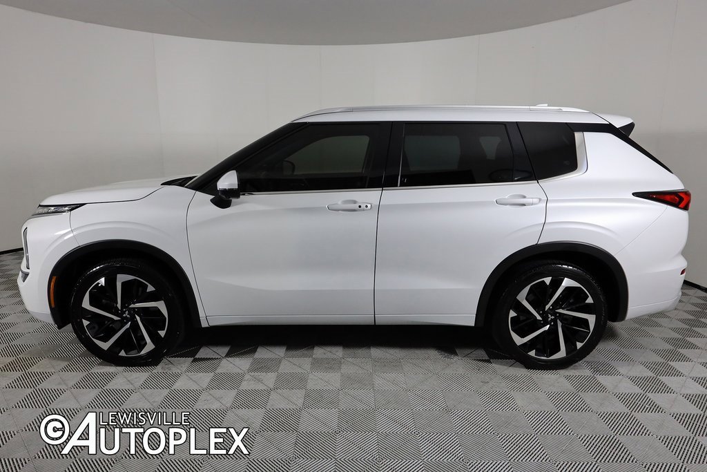 Used 2022 Mitsubishi Outlander SEL image 10
