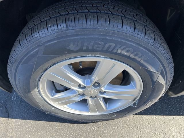 Certified 2022 Chevrolet Trax LS w/ Tint and Cruise Package image 19