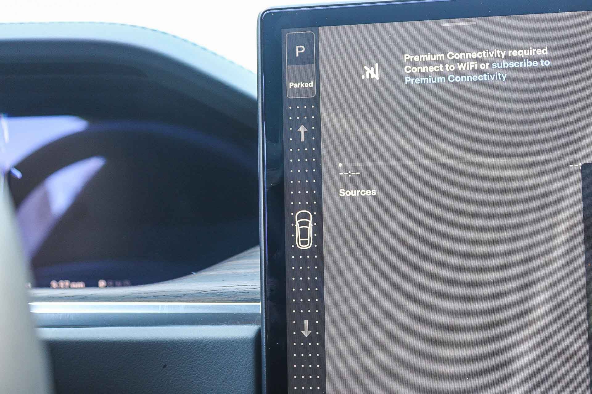 Used 2023 Tesla Model S Standard Range image 20