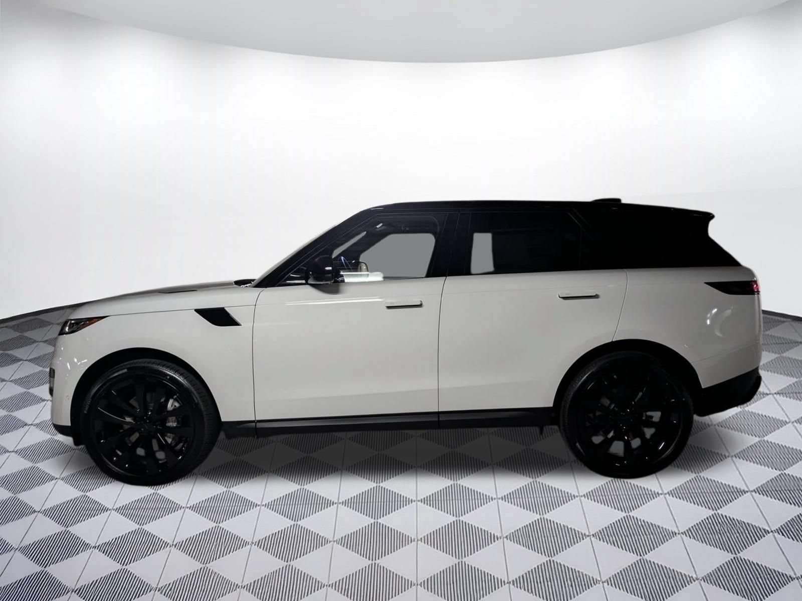 New 2026 Land Rover Range Rover Sport SE AWD/4WD image 2