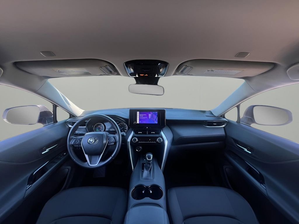 Used 2024 Toyota Venza LE image 25