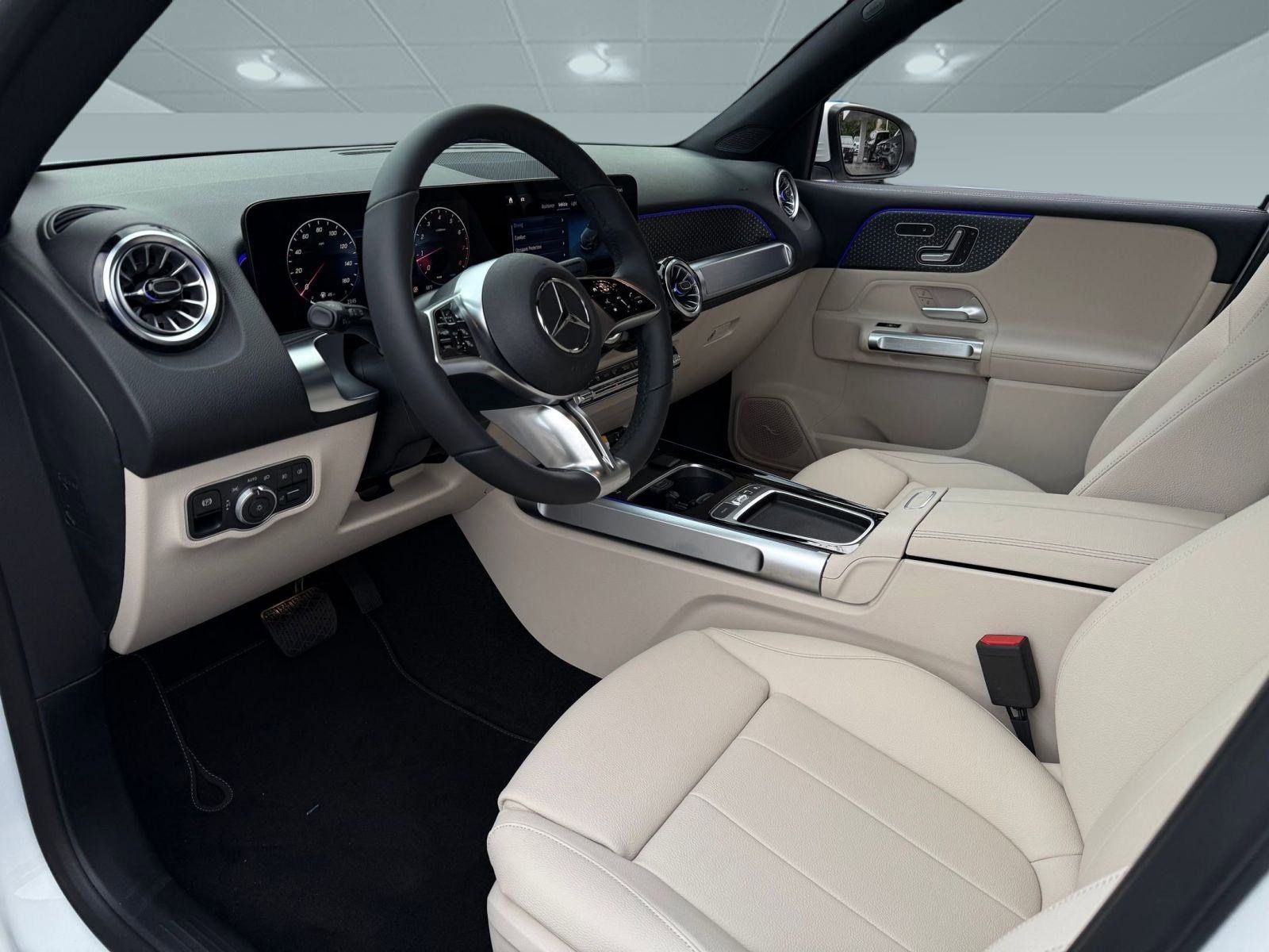 New 2026 Mercedes-Benz GLB 250 image 3