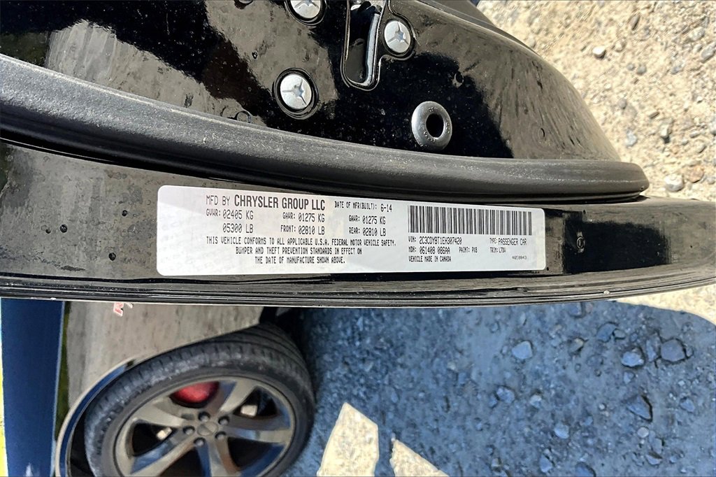 Used 2014 Dodge Challenger R/T w/ Blacktop Package image 32