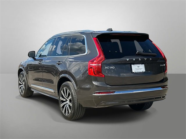 Used 2023 Volvo XC90 B6 Plus image 28