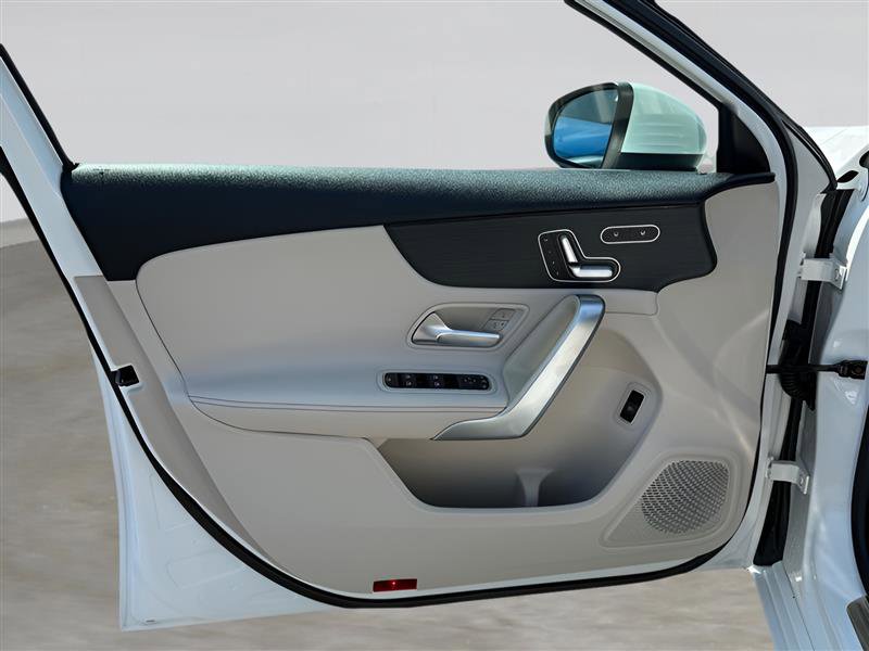 Used 2019 Mercedes-Benz A 220 image 11