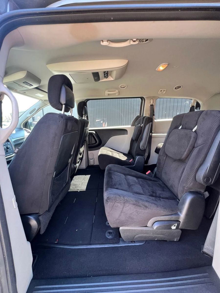 Used 2014 Dodge Grand Caravan SXT FWD image 10