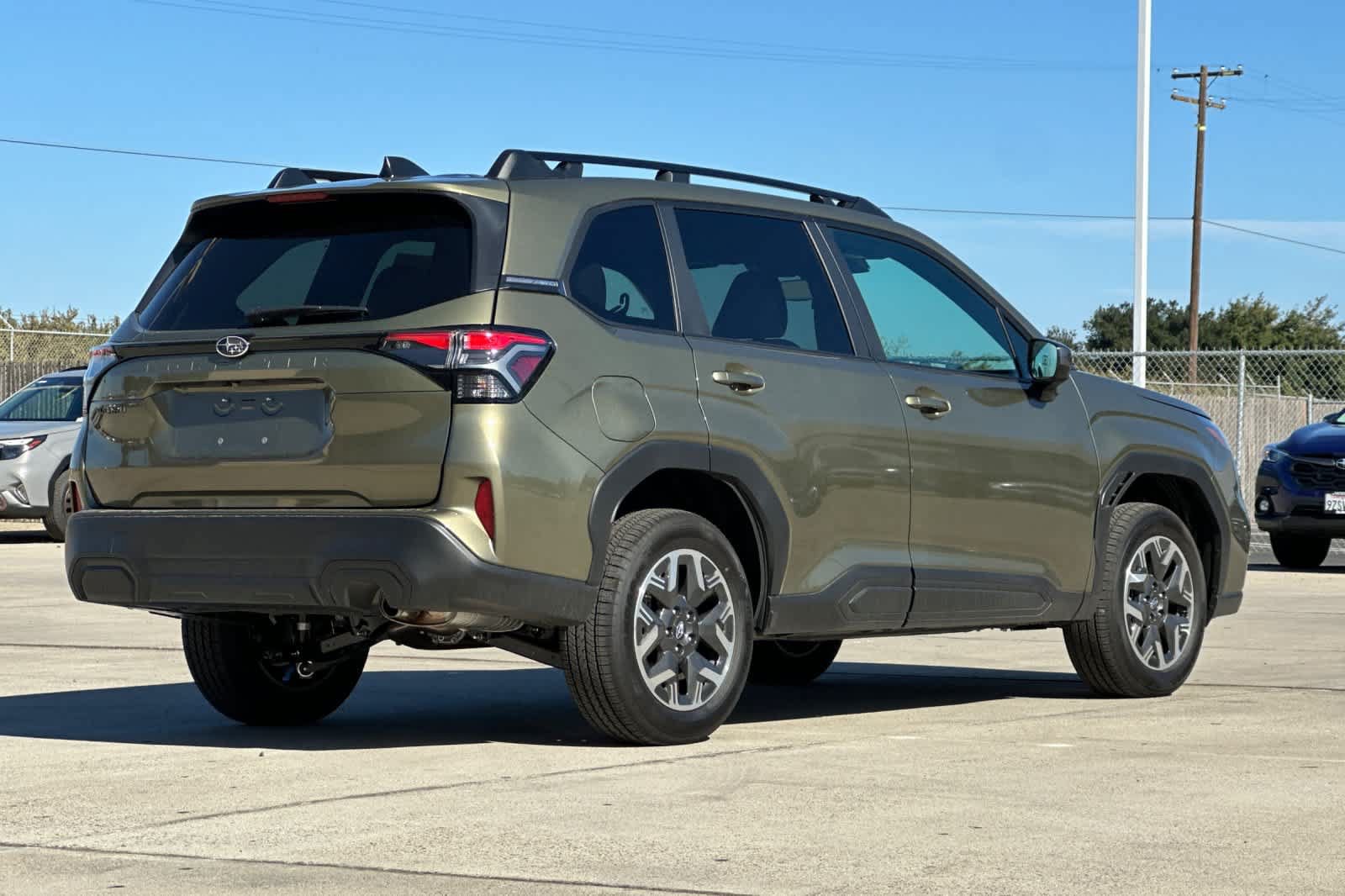 New 2026 Subaru Forester Premium AWD/4WD image 3