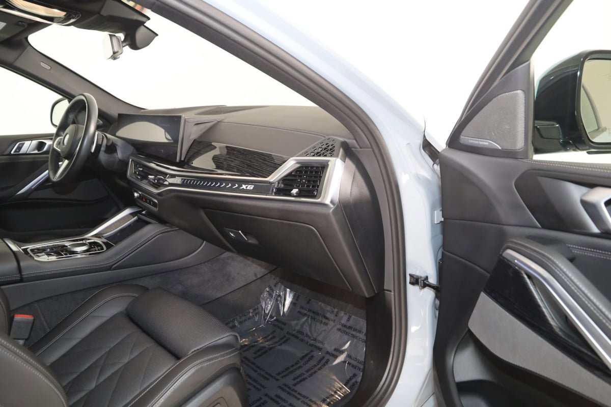 Used 2025 BMW X6 xDrive40i image 47