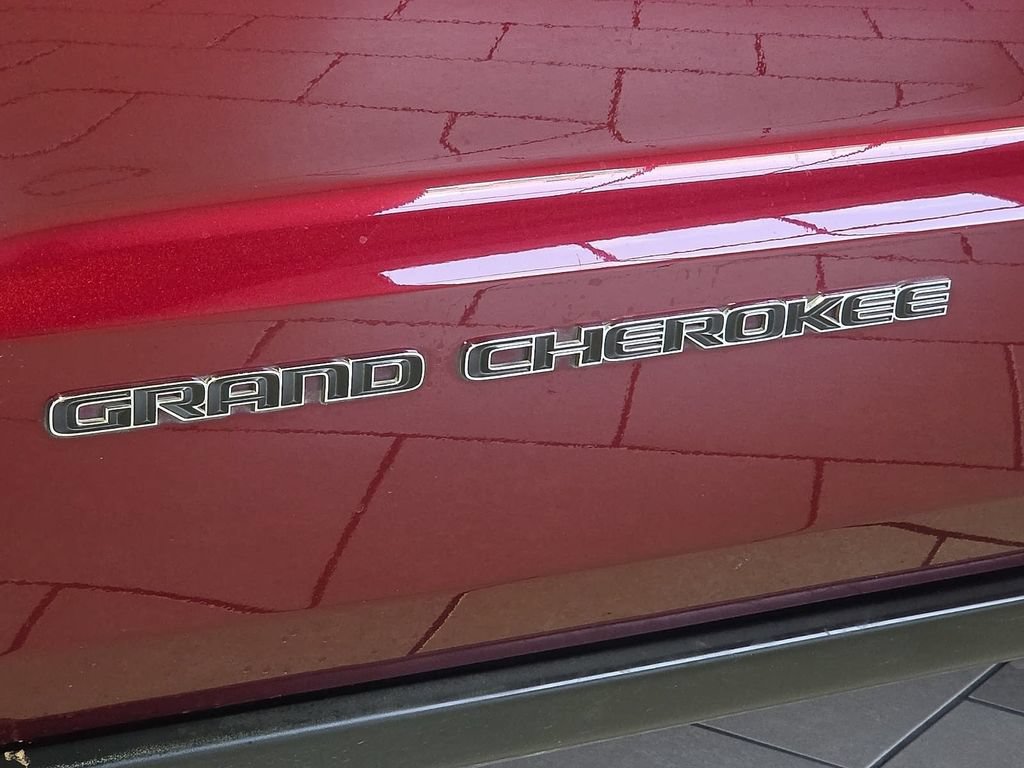 Used 2019 Jeep Grand Cherokee Limited RWD image 9
