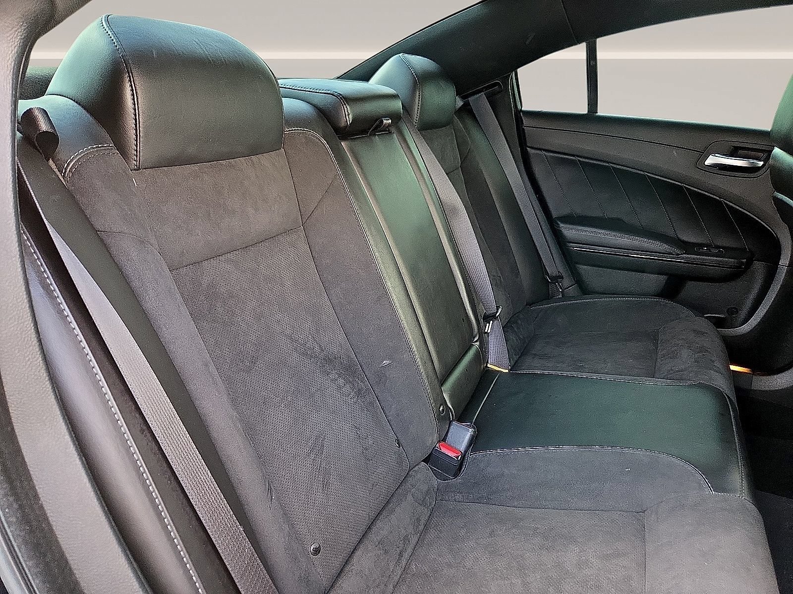 Used 2023 Dodge Charger R/T w/ Plus Group RWD image 9