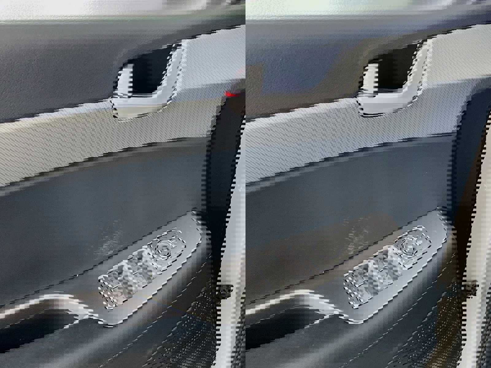 Used 2023 Hyundai Palisade SEL w/ Cargo Package AWD/4WD image 18