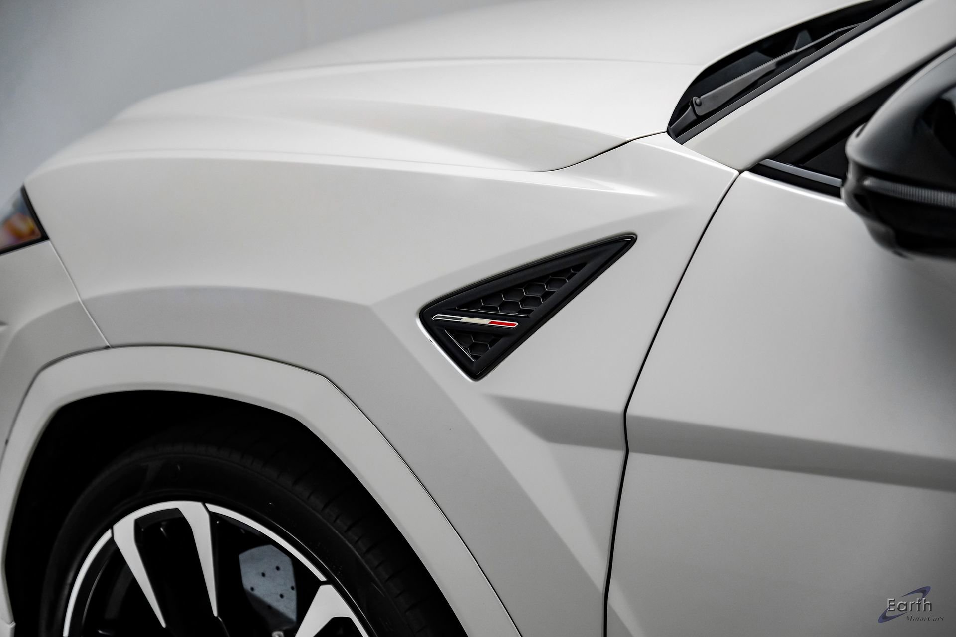 Used 2022 Lamborghini Urus image 31