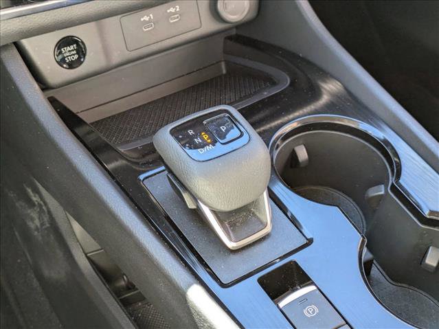 Used 2025 Nissan Rogue S image 16