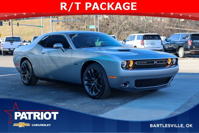 Used 2018 Dodge Challenger R/T image 1