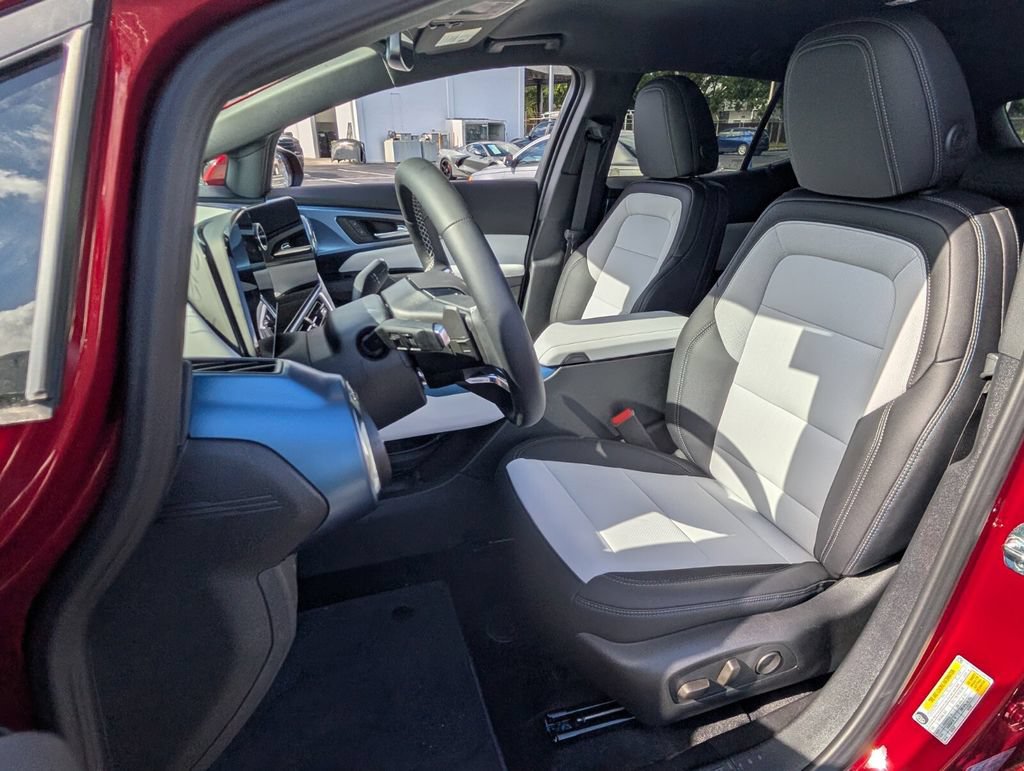 New 2026 Chevrolet Equinox EV LT AWD/4WD image 4