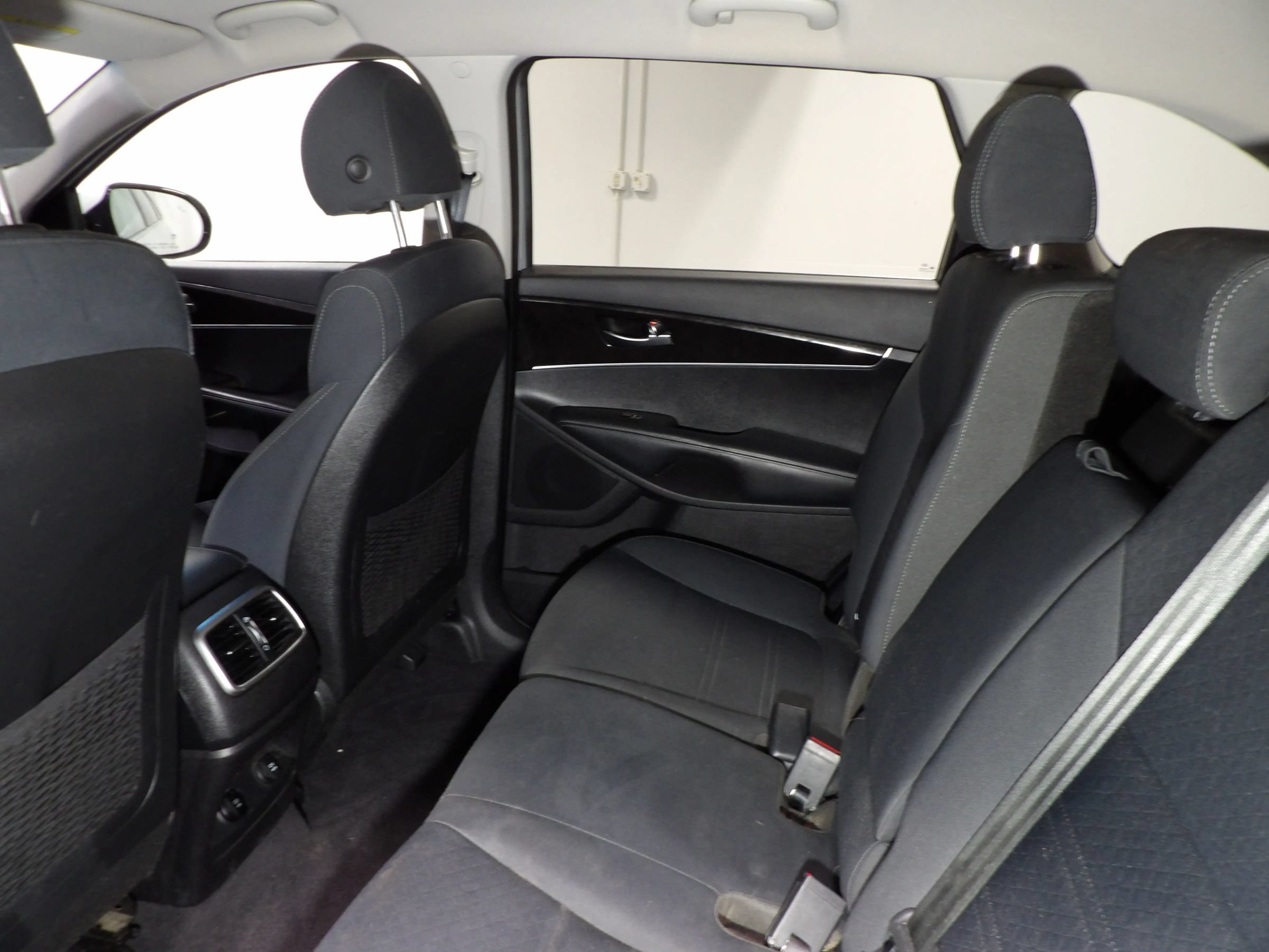 Used 2018 Kia Sorento LX w/ LX V6 Convenience Package AWD/4WD image 12
