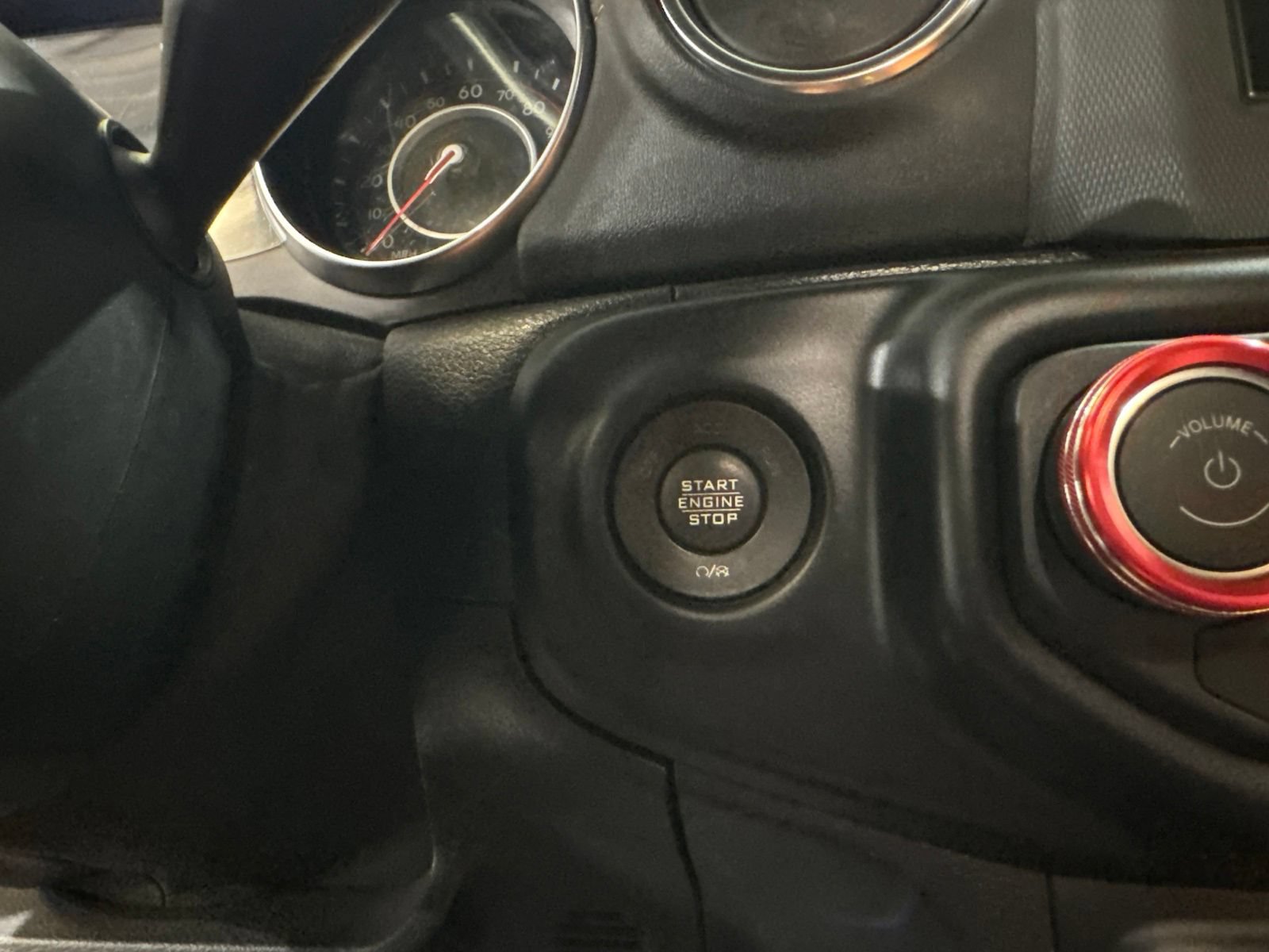 Used 2021 Jeep Wrangler Unlimited Rubicon AWD/4WD image 30