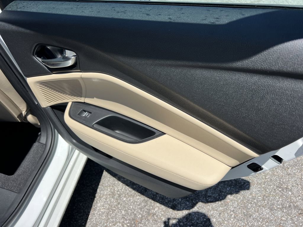 Used 2023 Acura TLX w/ Technology Package FWD image 13